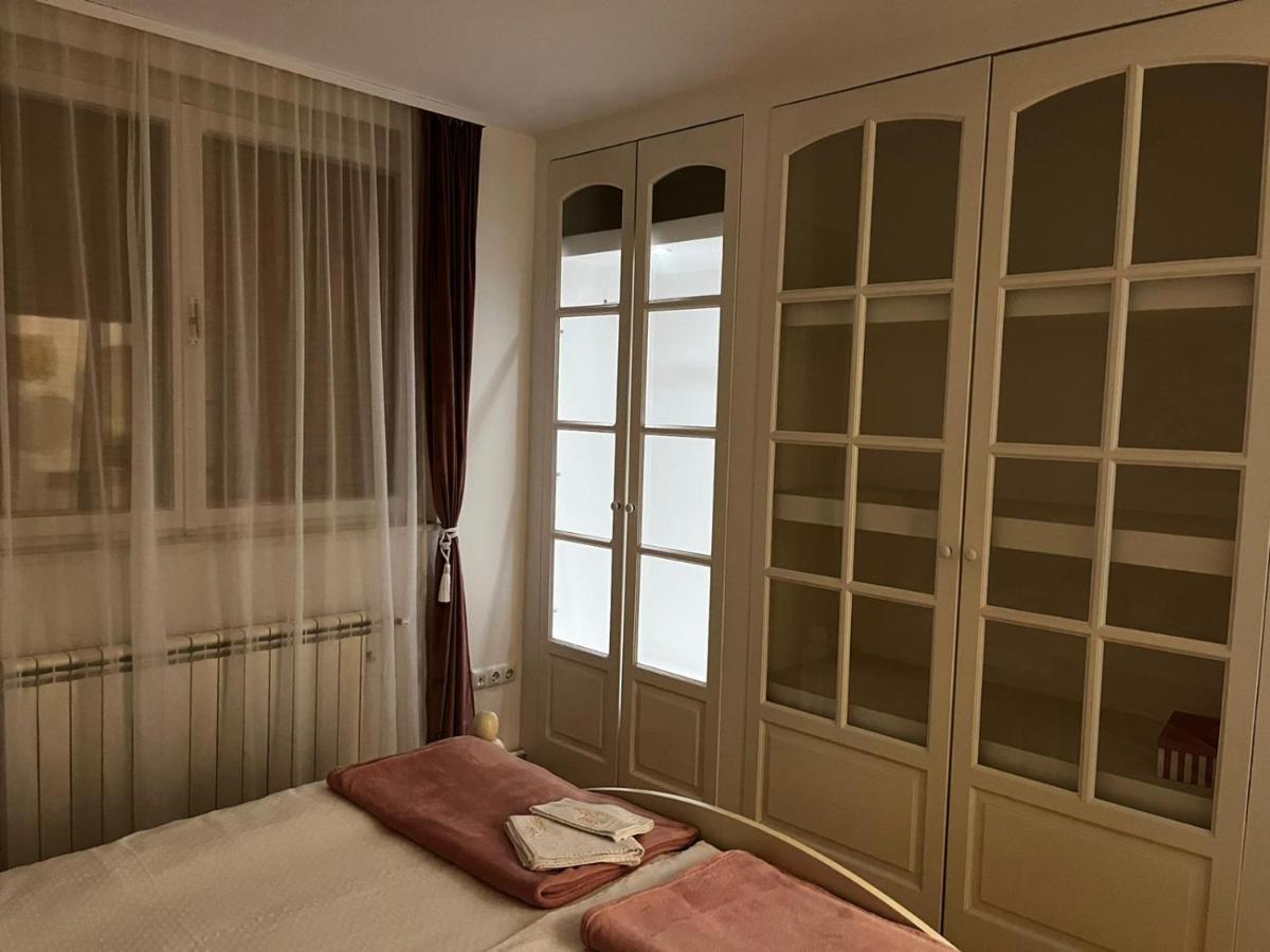 Apartman Gold Maris Karlovac Exterior photo