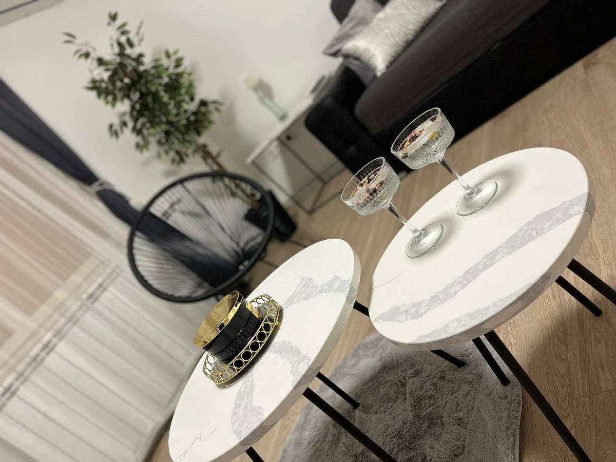 Apartman Gold Maris Karlovac Exterior photo